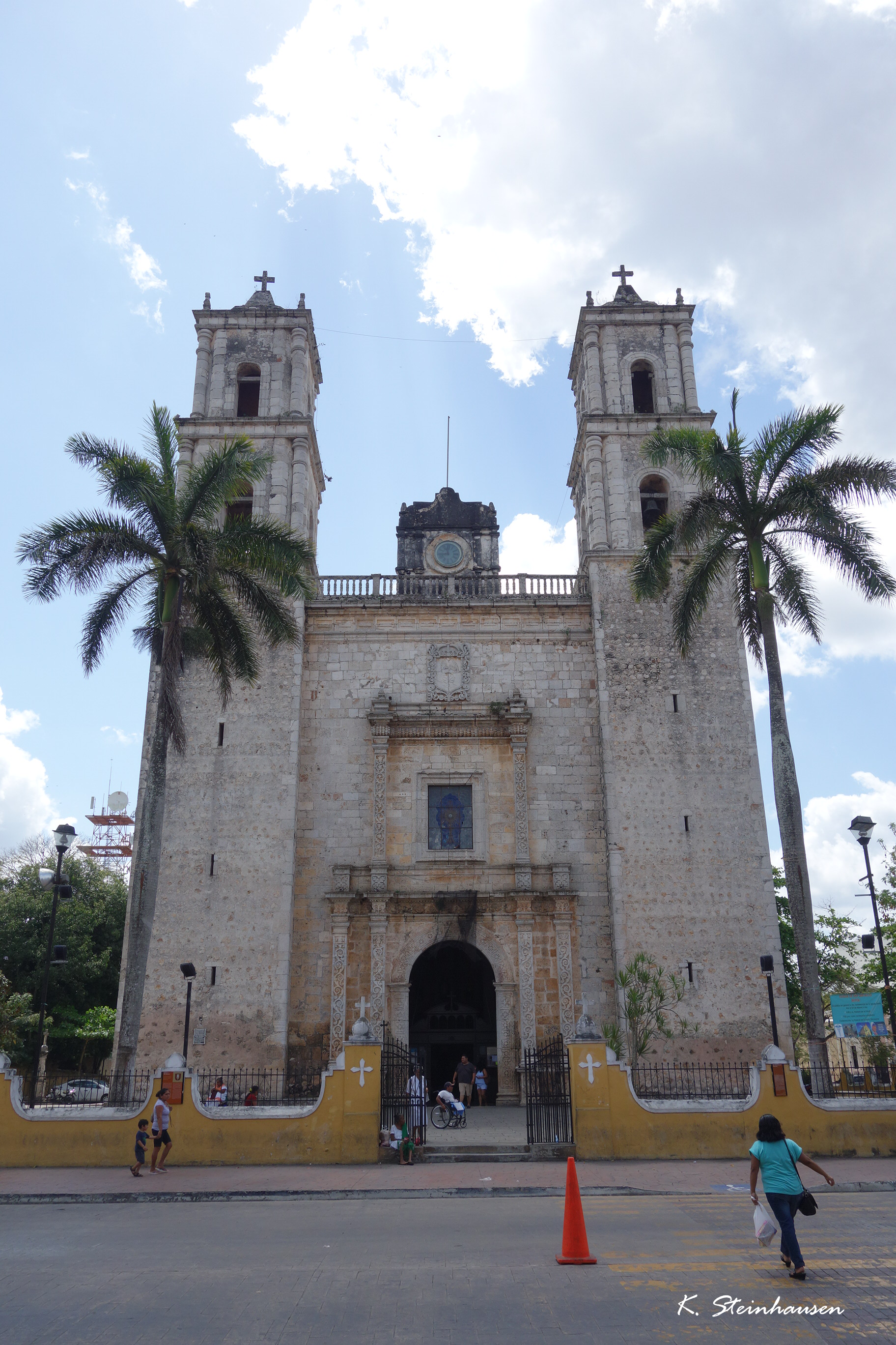 Mehr über den Artikel erfahren Valladolid Park & Kathedrale