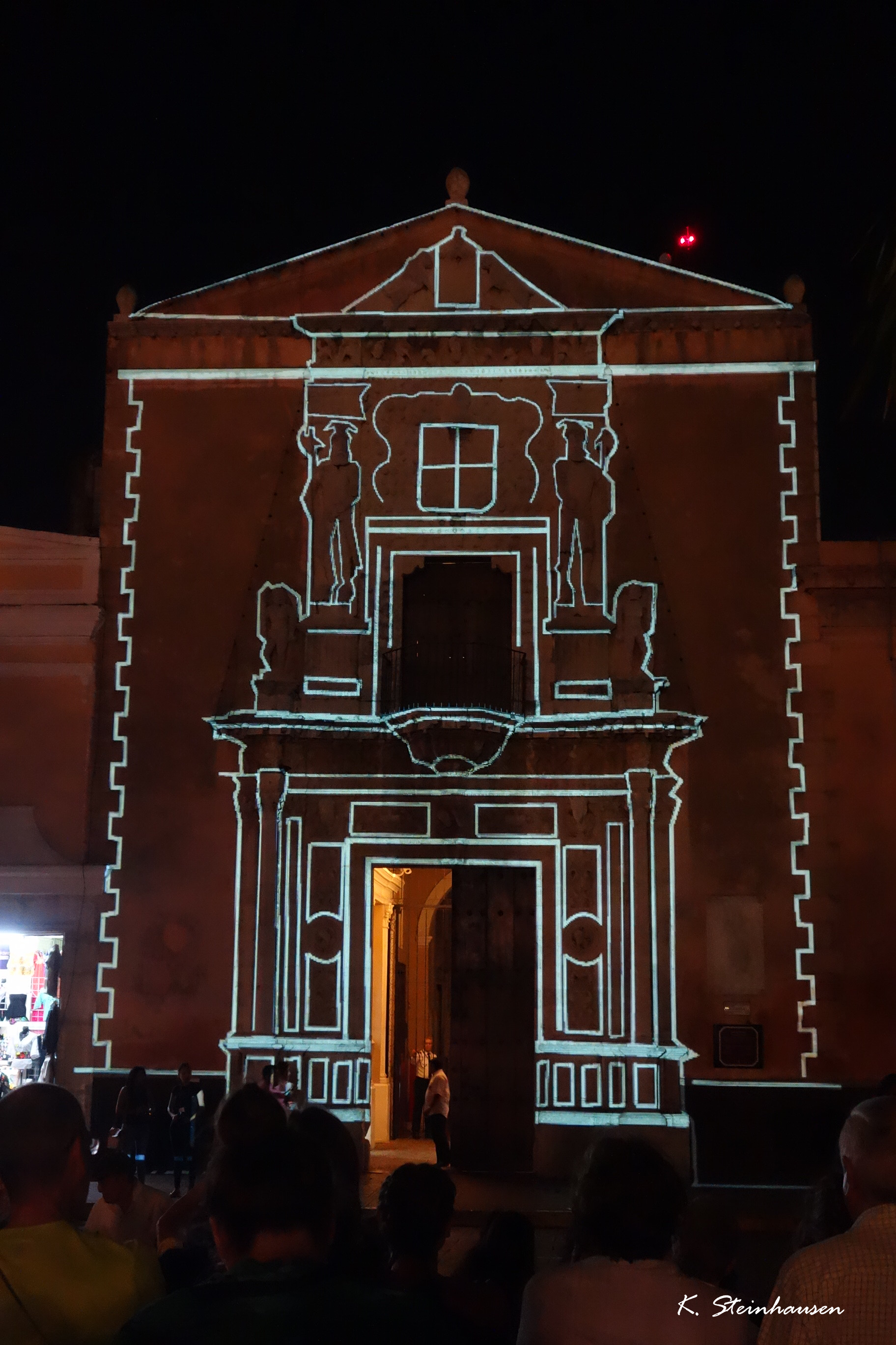 Mehr über den Artikel erfahren Lichtershow Mérida