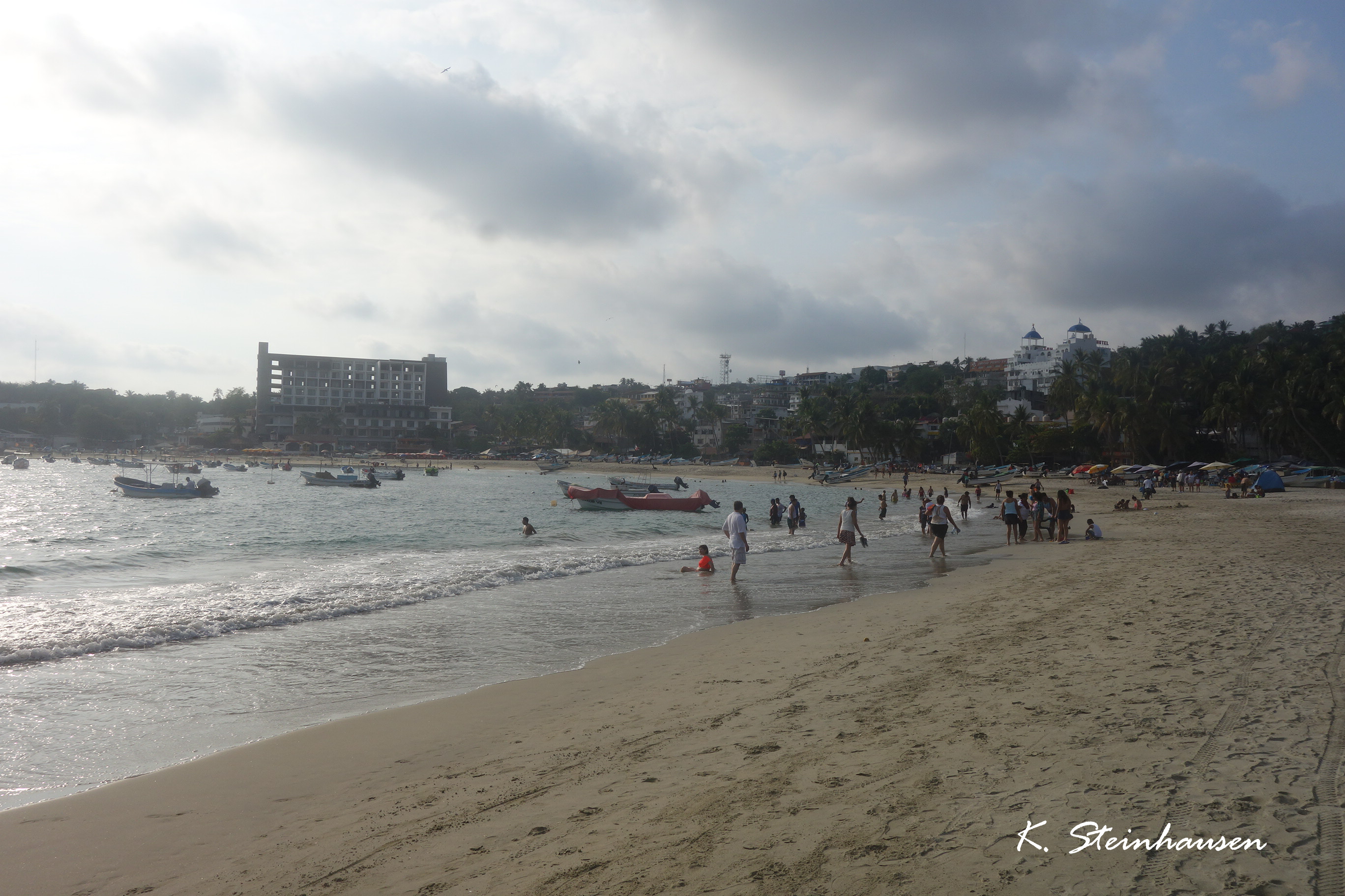 Mehr über den Artikel erfahren Playa Principal in Puerto Escondido