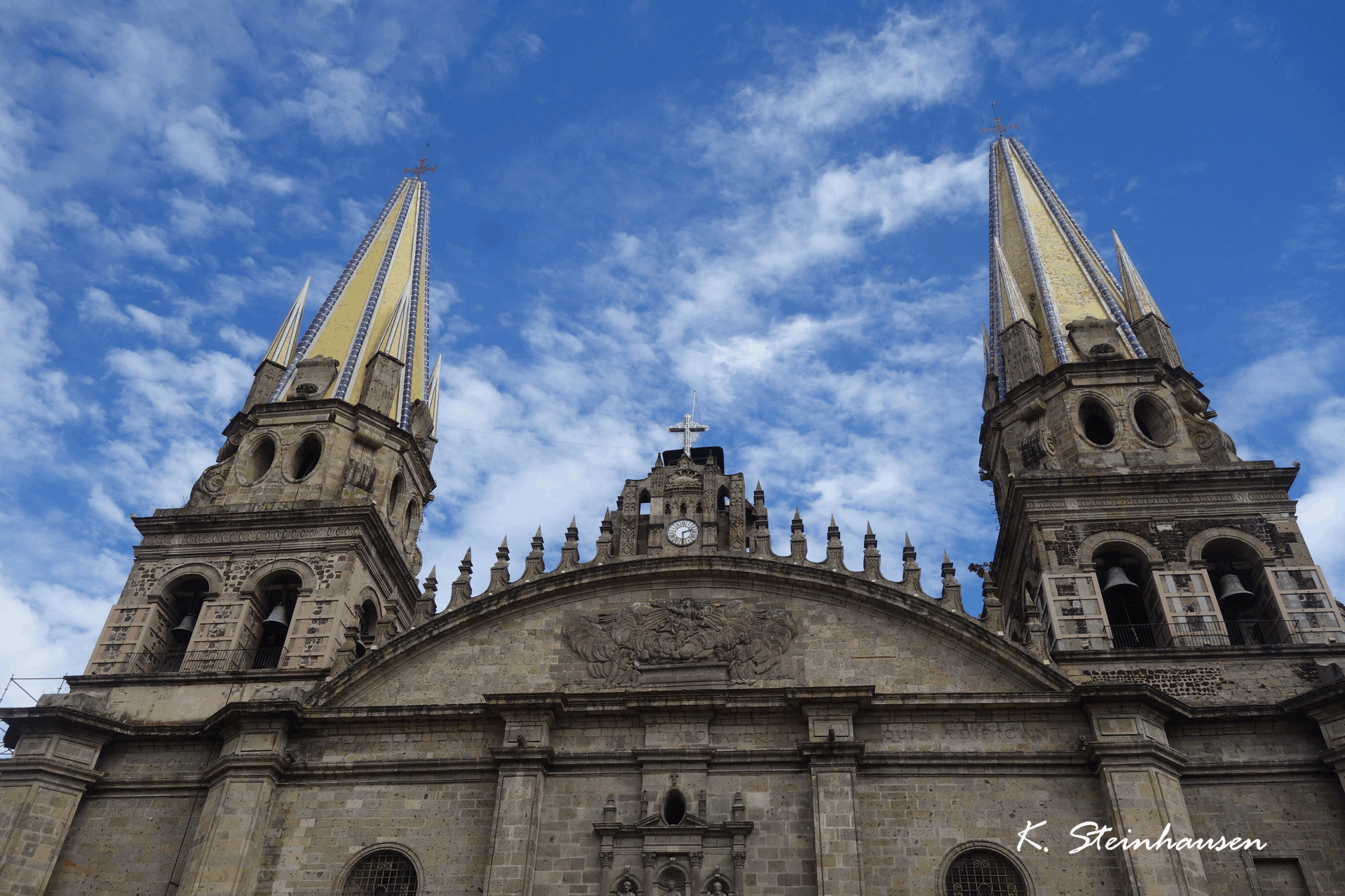 Mehr über den Artikel erfahren Hauptkathedrale & Platz – Guadalajara