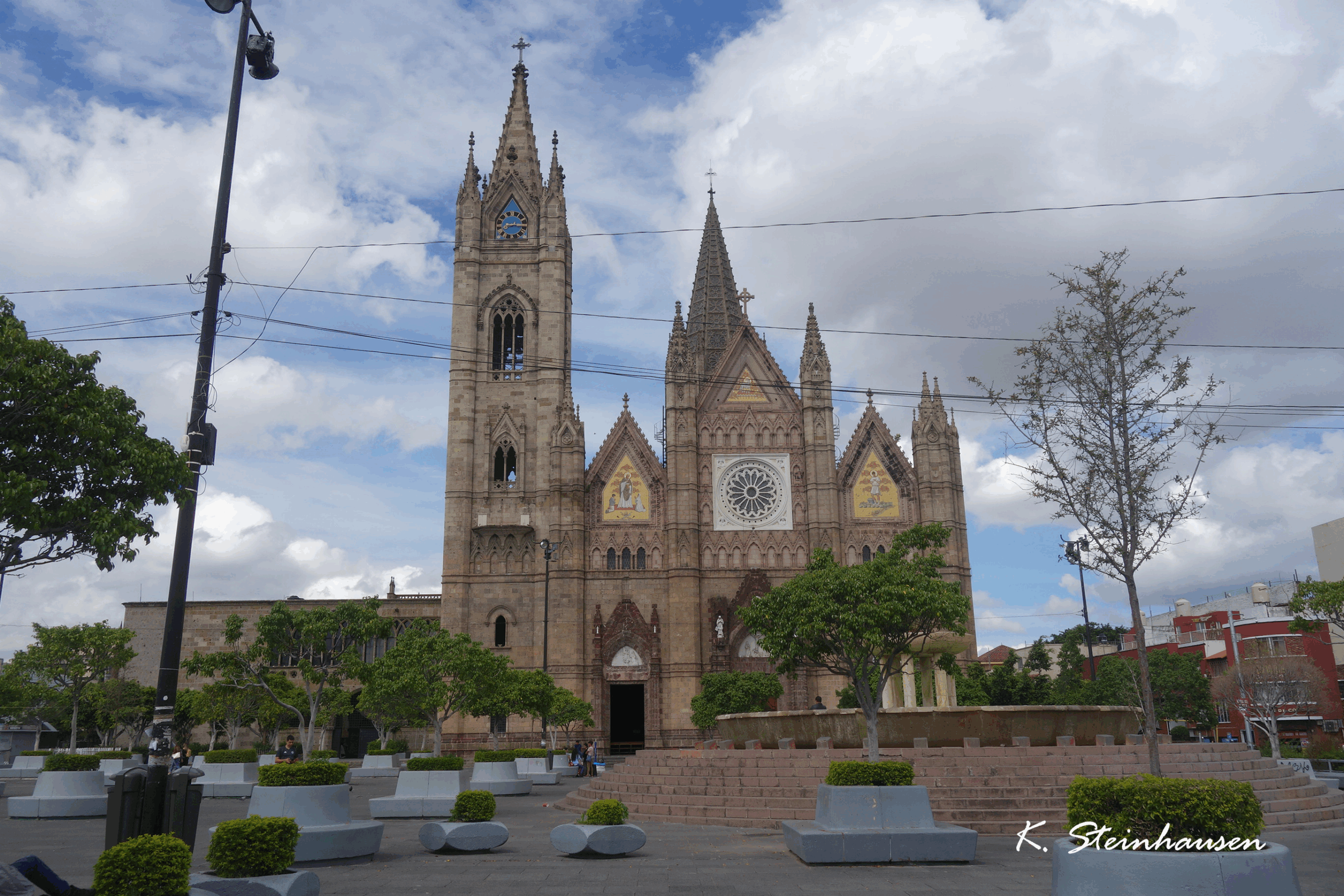 Mehr über den Artikel erfahren Kirche el Expiatorio