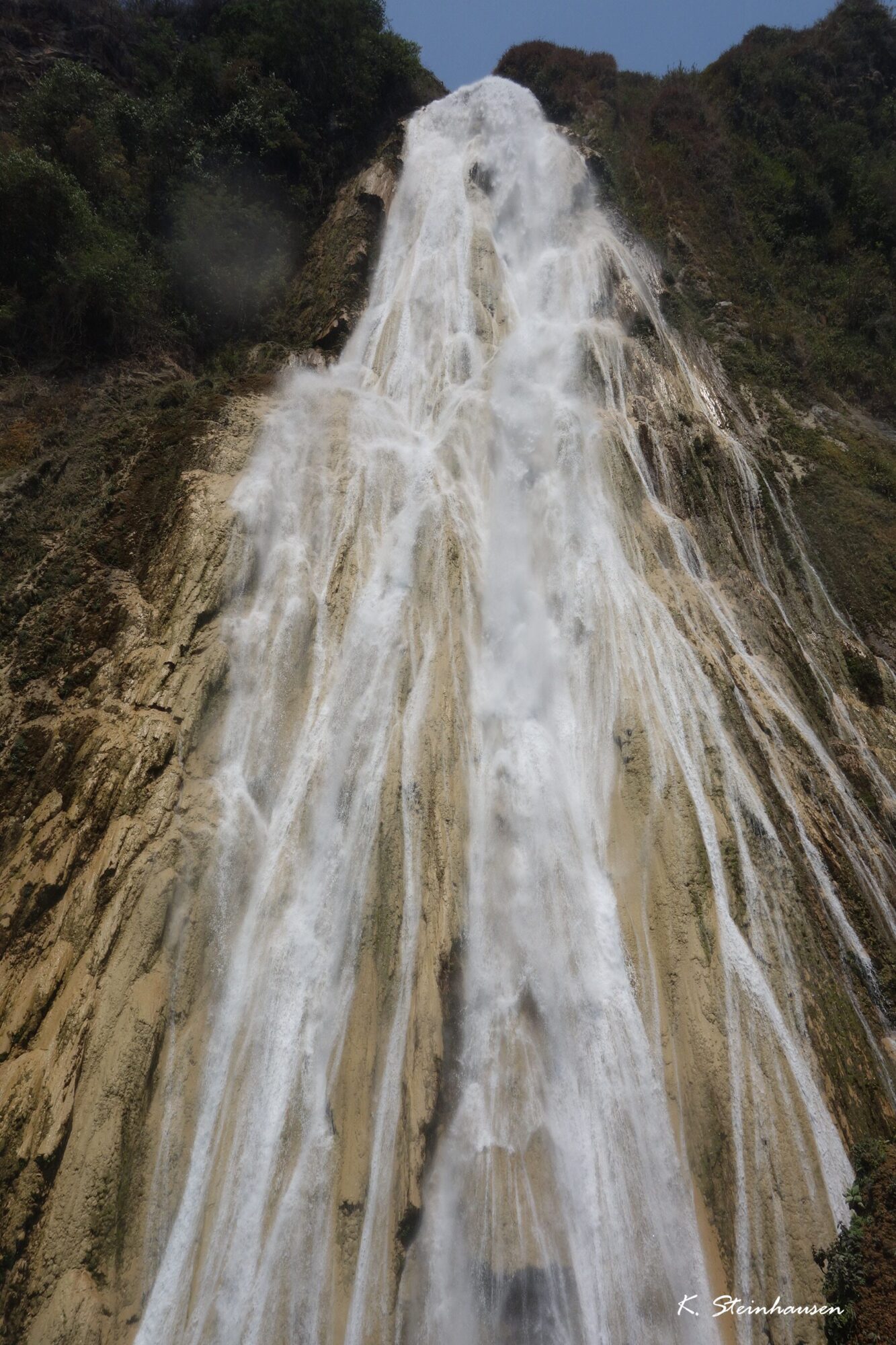 Mehr über den Artikel erfahren Wasserfall El Chiflón