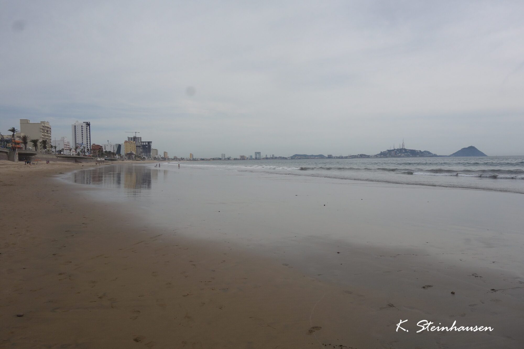 Mehr über den Artikel erfahren Strand und Promenade – Mazatlán