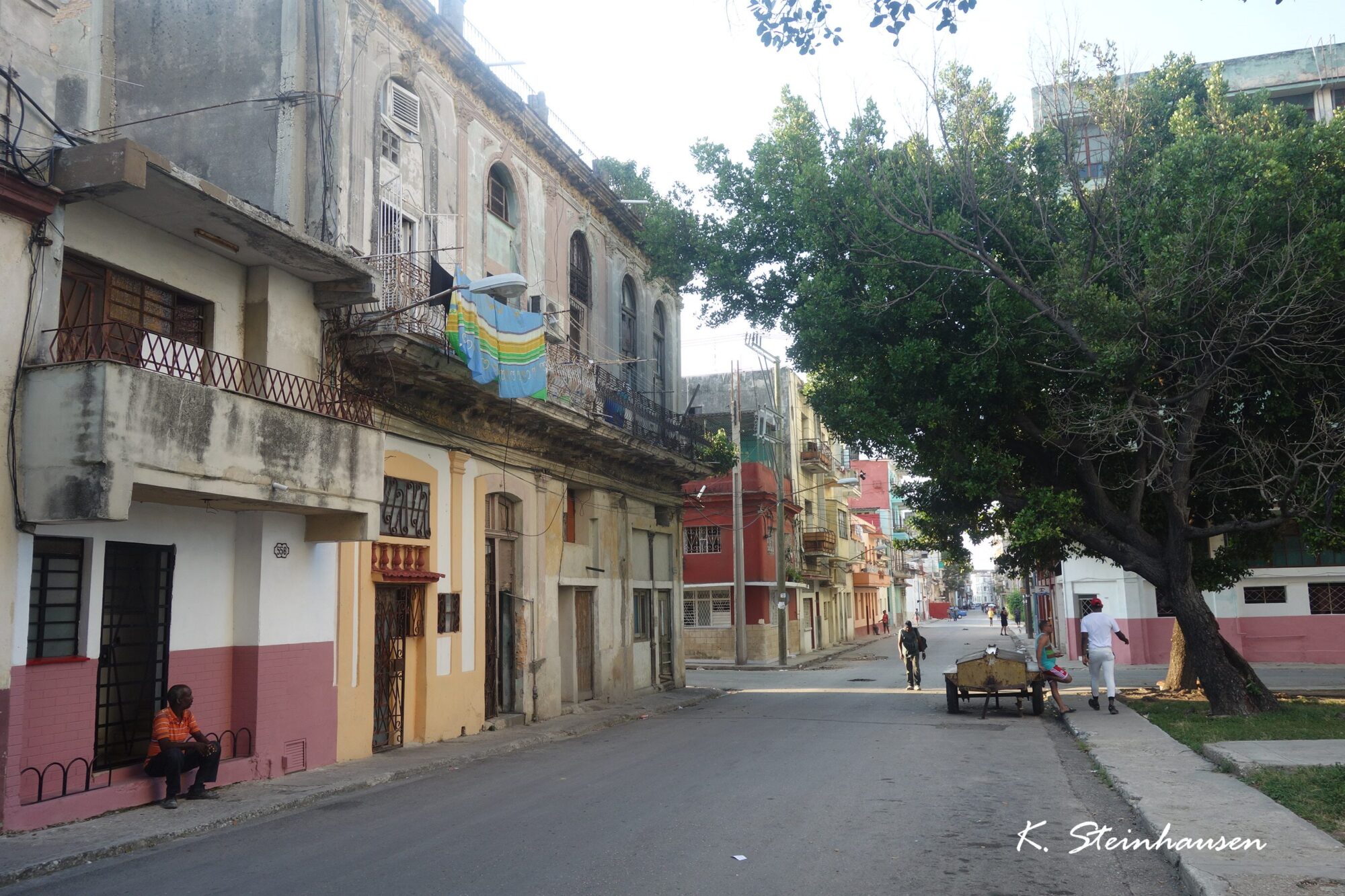 Mehr über den Artikel erfahren Straßen von Habana Barrio