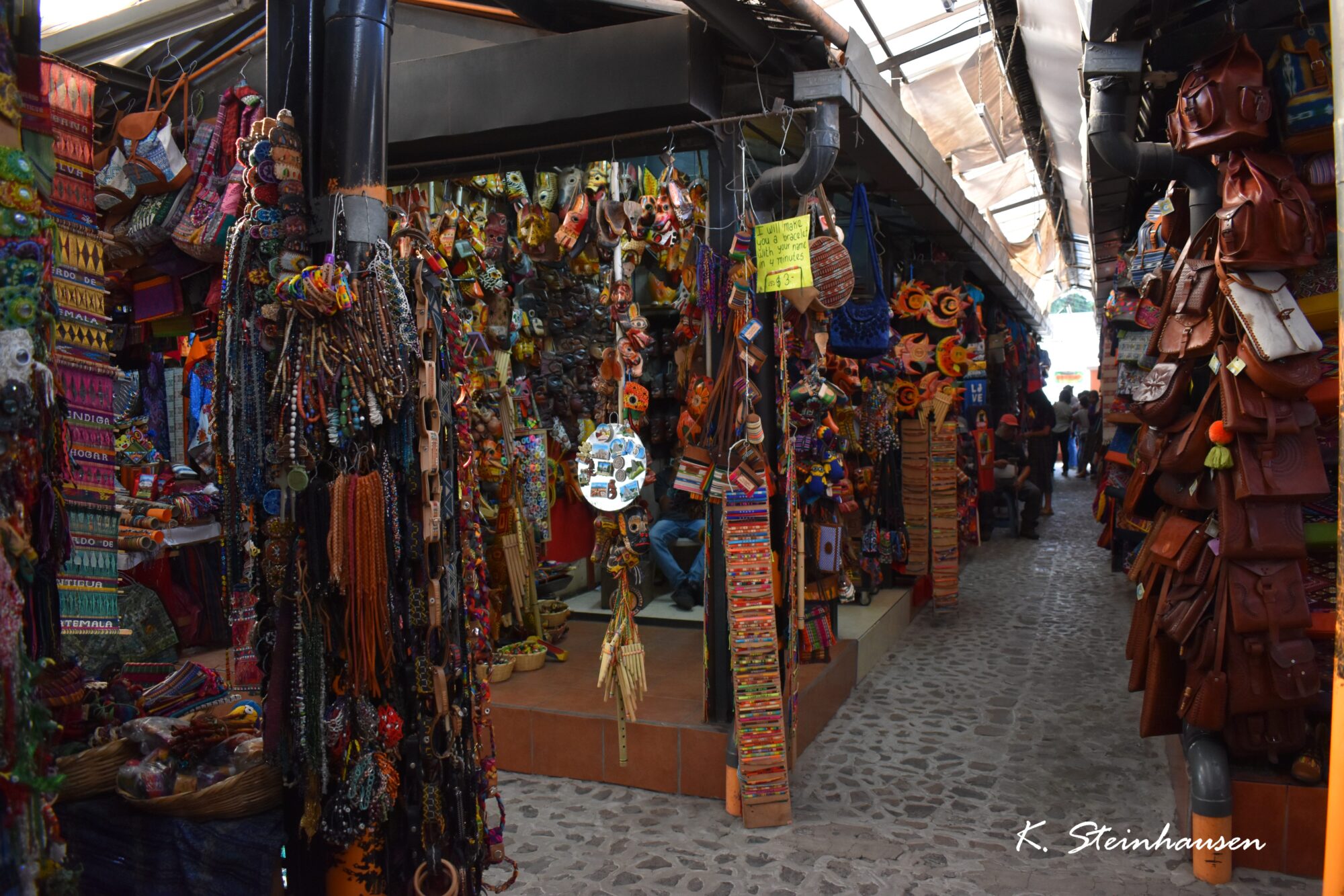 Mehr über den Artikel erfahren Mercado Artesanal – Antigua