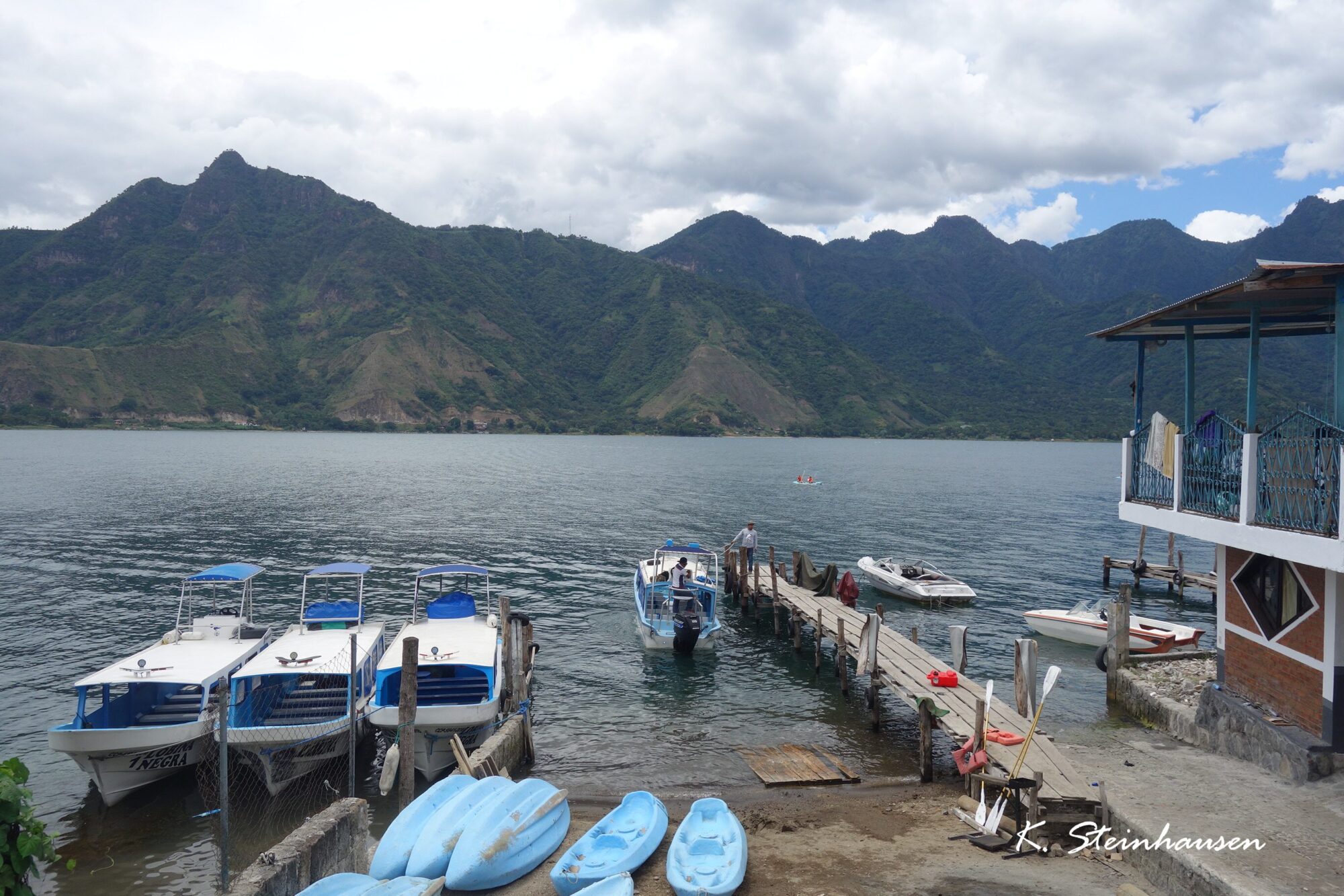 Mehr über den Artikel erfahren Aussichten auf Lago Atitlán
