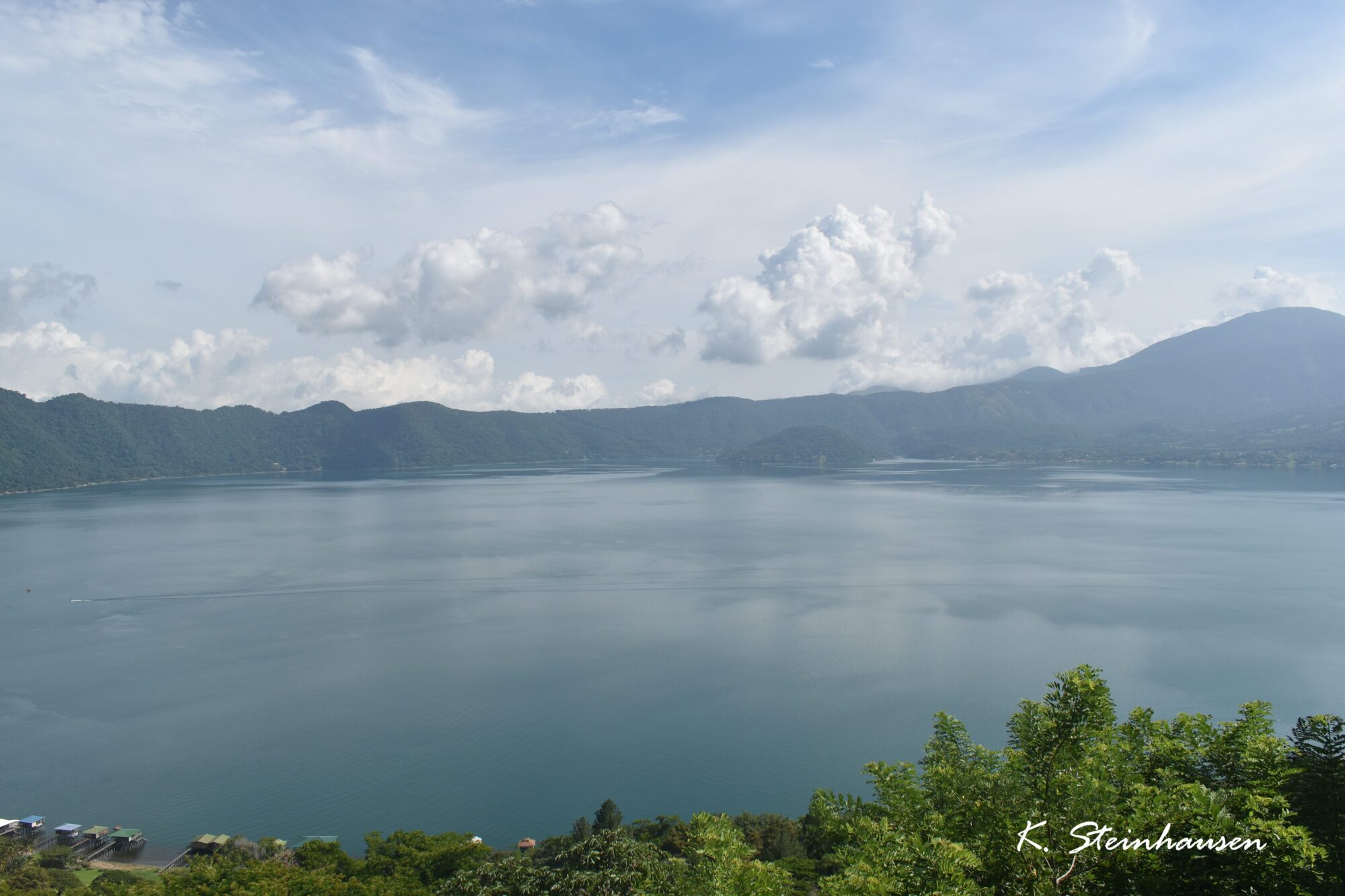 Mehr über den Artikel erfahren Lago Coatepeque